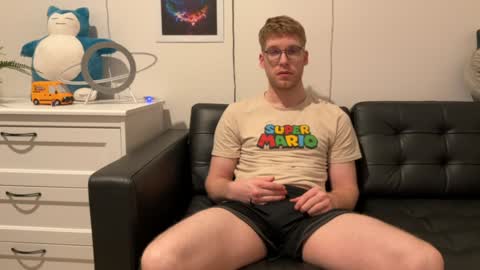 Snapshot of blueeyedtallguy chatting on 21, 12, 2024 blueeyedtallguy online show from 21, 12, 2024