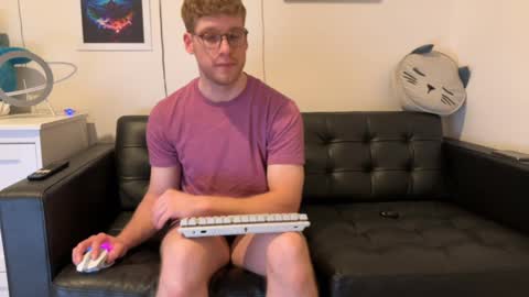 Snapshot of blueeyedtallguy chatting on 27, 12, 2024 blueeyedtallguy online show from 27, 12, 2024