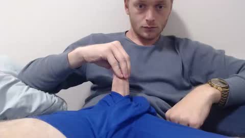 blue eyed twink online show from 7, 2, 2026