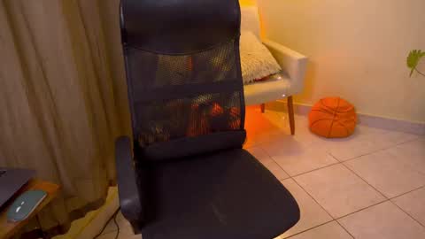 FLORAA online show from 15, 11, 2025