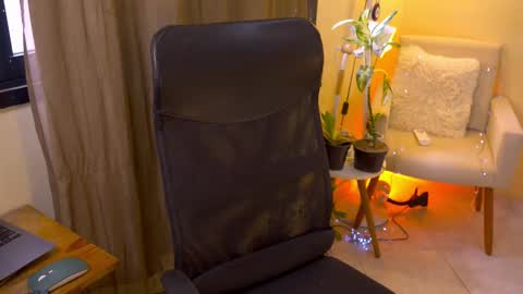 FLORAA online show from 19, 1, 2026