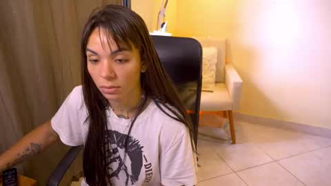 FLORAA online show from 6, 2, 2026