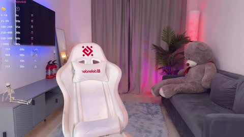 Mikki chan online show from 25, 10, 2025