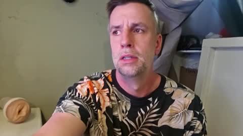 Snapshot of bobberman78 chatting on 17, 5, 2026 Dan online show from 17, 5, 2026