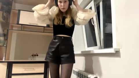 Kate online show from 4, 3, 2026