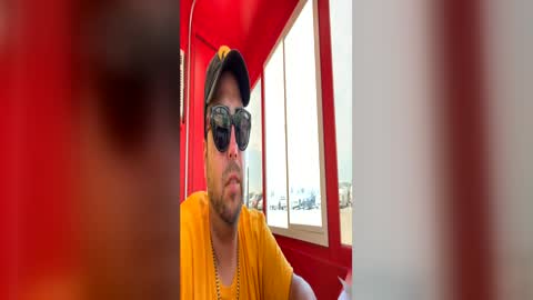 Snapshot of bobby_lightt chatting on 8, 7, 2026 Bobbyyyy online show from 8, 7, 2026