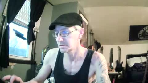 Snapshot of bobbyj75 chatting on 8, 3, 2026 BobbJ online show from 8, 3, 2026