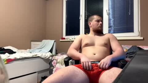 Snapshot of bobi2202 chatting on 4, 1, 2025 bobi2202 online show from 4, 1, 2025