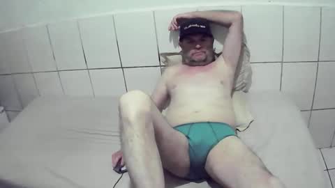 Snapshot of bolado23 chatting on 15, 9, 2025 Cesar Augusto Pierdona online show from 15, 9, 2025