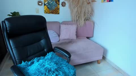 Snapshot of bombaneraa chatting on 30, 1, 2025 Salma Independent Model online show from 30, 1, 2025