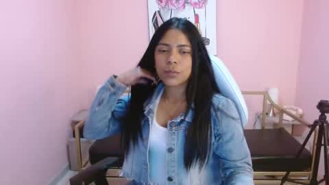 bombom_brown_ online show from 20, 12, 2025