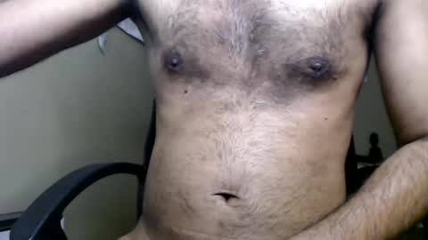 Snapshot of bond007pt2 chatting on 6, 1, 2025 bond007pt2 online show from 6, 1, 2025