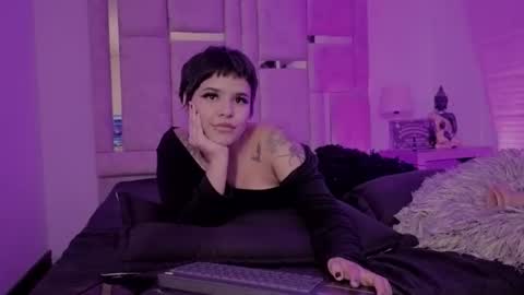 Snapshot of bonnie_anderson chatting on 8, 6, 2026 Bonnie Anderson online show from 8, 6, 2026