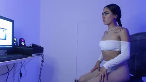 Bonnie online show from 25, 11, 2025