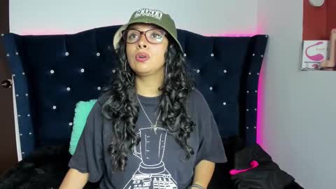 Snapshot of bonnie_tucci_ chatting on 19, 9, 2025 Bonnie online show from 19, 9, 2025