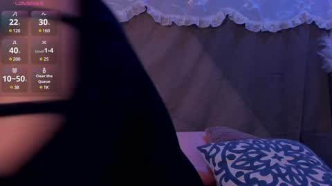 Snapshot of bonniecute_ chatting on 15, 12, 2024 online show from 15, 12, 2024