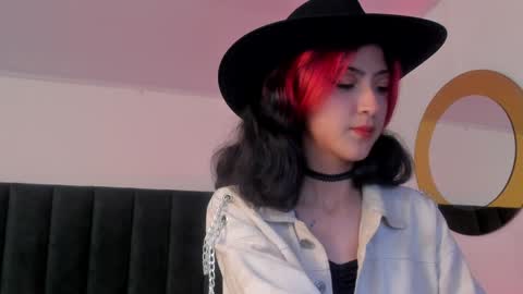Snapshot of bonniecute_ chatting on 26, 12, 2024 online show from 26, 12, 2024