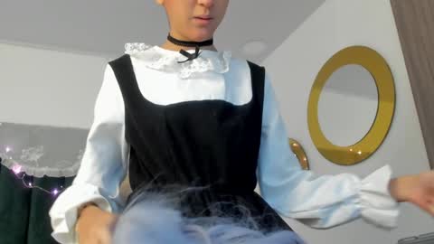 Snapshot of bonniecute_ chatting on 27, 12, 2024 online show from 27, 12, 2024
