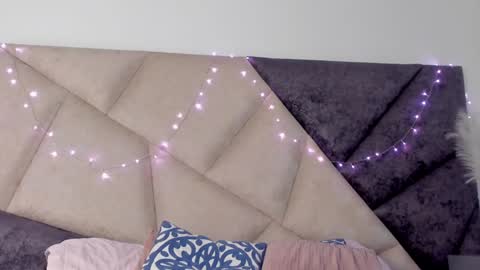 Snapshot of bonniecute_ chatting on 31, 12, 2024 online show from 31, 12, 2024