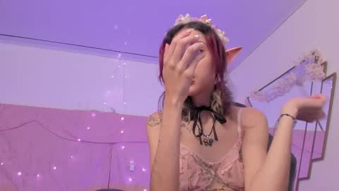 Snapshot of bonniecute_ chatting on 21, 2, 2025 online show from 21, 2, 2025