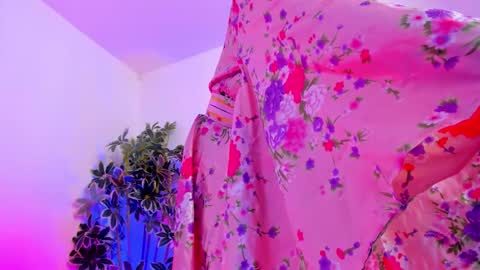Snapshot of bonniecute_ chatting on 20, 9, 2025 online show from 20, 9, 2025