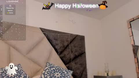 Snapshot of bonniecute_ chatting on 31, 10, 2025 online show from 31, 10, 2025