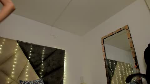 Snapshot of bonniecute_ chatting on 5, 11, 2025 online show from 5, 11, 2025