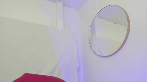 Snapshot of bonniecute_ chatting on 16, 11, 2025 online show from 16, 11, 2025