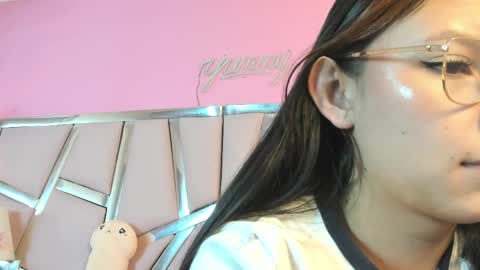 Snapshot of bonniepark_ chatting on 28, 5, 2026 Bonnie online show from 28, 5, 2026