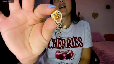 sofia  online show from 13, 1, 2025