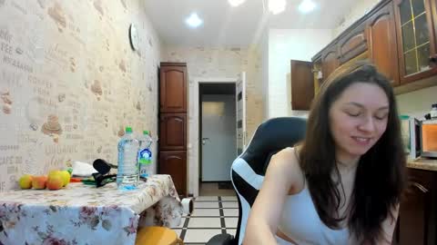 Bonny Kimberly online show from 28, 2, 2025