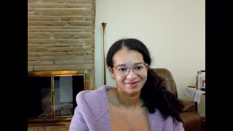 Queen Bon Vivantt online show from 20, 10, 2025