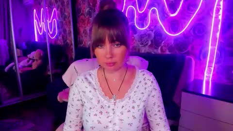 Snapshot of bonybenessy chatting on 14, 9, 2025 Mira online show from 14, 9, 2025