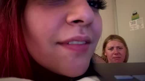 Snapshot of booboosperfectfacefuck chatting on 22, 4, 2026 Nova sub to my fan club for free pms and sexy sloppy videos online show from 22, 4, 2026