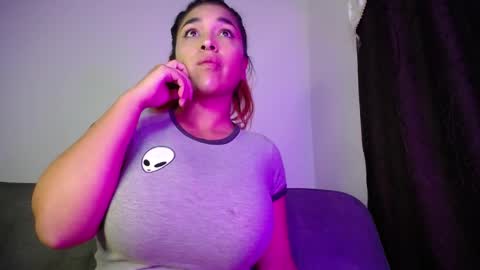 Snapshot of boobs_magic chatting on 2, 12, 2025 KIM online show from 2, 12, 2025