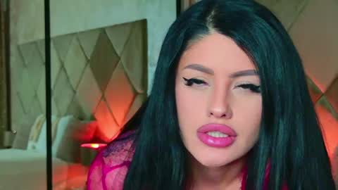 Mila online show from 14, 4, 2026