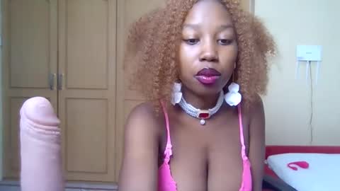 Snapshot of booby_cammy chatting on 8, 5, 2026 barbie online show from 8, 5, 2026
