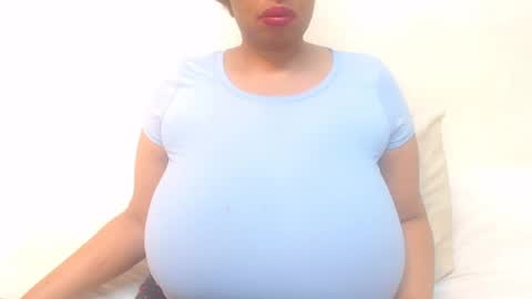 Snapshot of boobyqueen24 chatting on 24, 6, 2026 boobyqueen online show from 24, 6, 2026