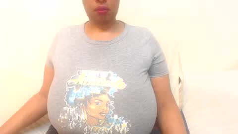 Snapshot of boobyqueen24 chatting on 12, 7, 2026 boobyqueen online show from 12, 7, 2026