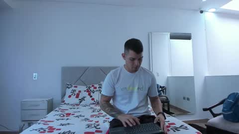 Snapshot of booyhott_ chatting on 24, 9, 2025 booyhott_ online show from 24, 9, 2025