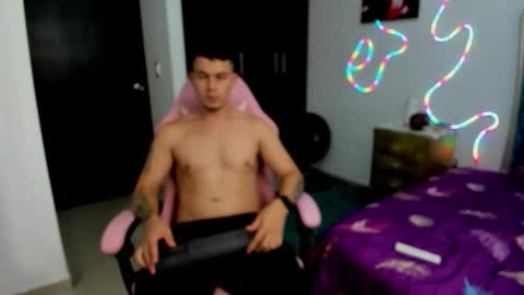 Snapshot of booyhott_ chatting on 18, 10, 2025 booyhott_ online show from 18, 10, 2025