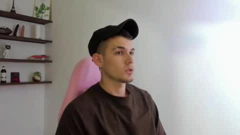 Snapshot of booyhott_ chatting on 14, 12, 2025 booyhott_ online show from 14, 12, 2025