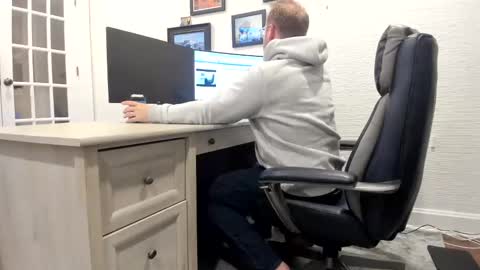 Boredhorndog online show from 8, 12, 2024