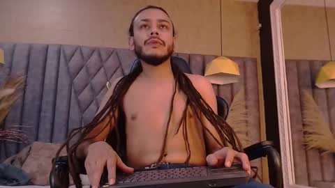 Snapshot of bossdominator1 chatting on 18, 9, 2025 Boss online show from 18, 9, 2025