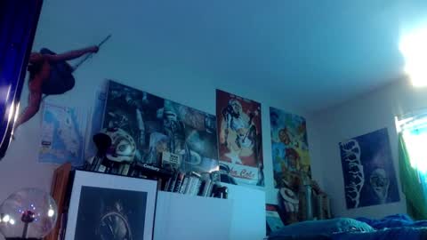 Bottomboo7 online show from 10, 9, 2025