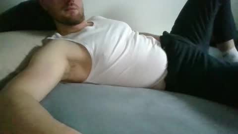 Snapshot of bottomtsinner chatting on 21, 10, 2025 bottomtsinner online show from 21, 10, 2025