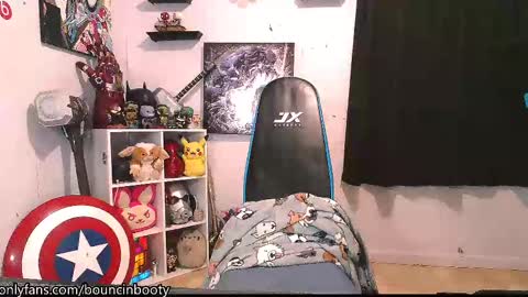 Pumpkin Butt online show from 11, 3, 2025