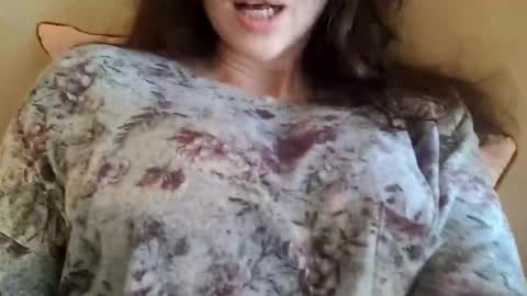Snapshot of bouncyqueenmajesty chatting on 10, 2, 2025 Bouncy Queen Majesty online show from 10, 2, 2025