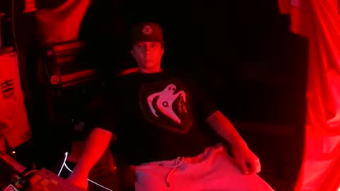 Snapshot of bowerboi1217 chatting on 20, 11, 2025 Bowerboi1217 online show from 20, 11, 2025