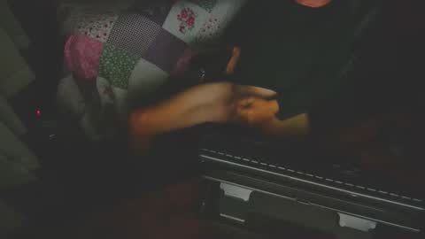 Snapshot of boxgobbler chatting on 14, 11, 2025 Rihanna online show from 14, 11, 2025